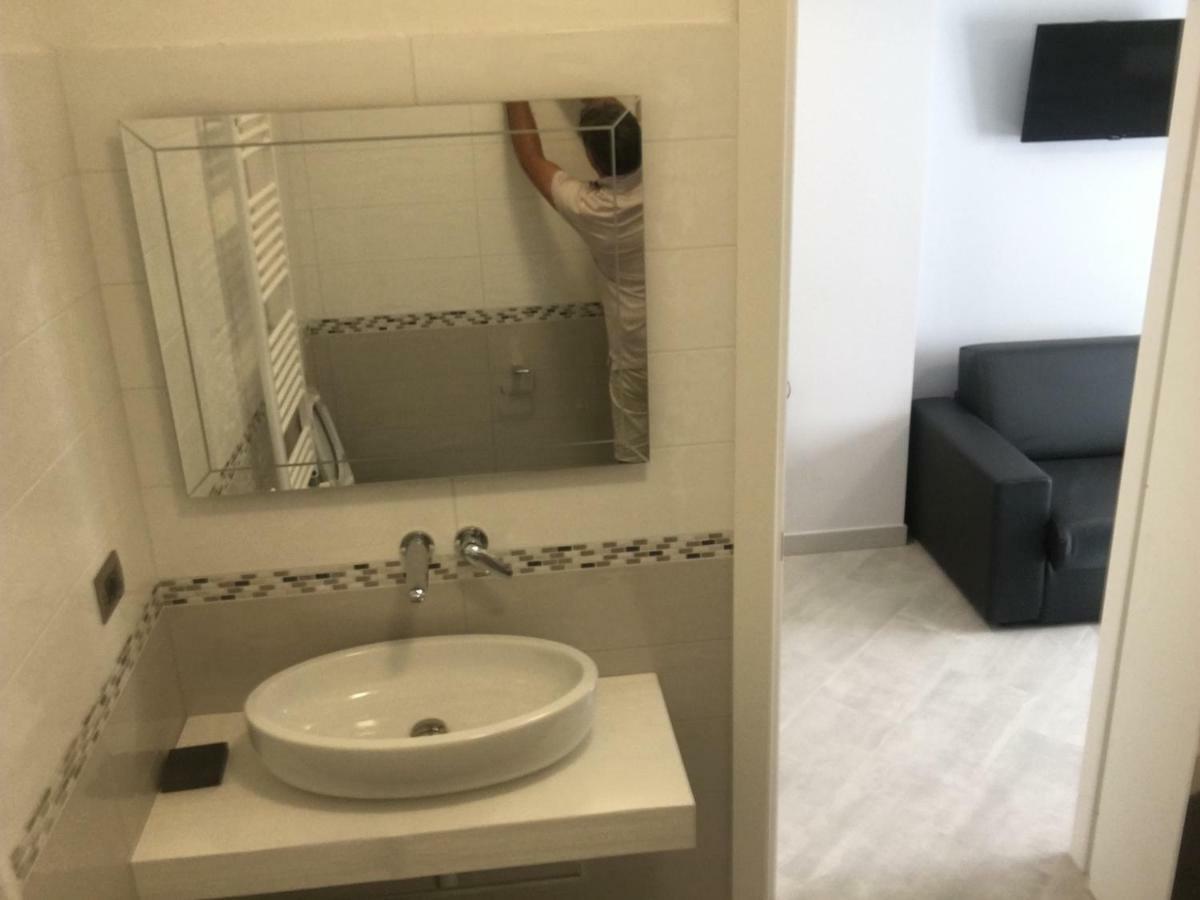 Hotel Le Divine Di Via Olivieri - Reception Via Xxv Aprile 5 Levanto Zewnętrze zdjęcie